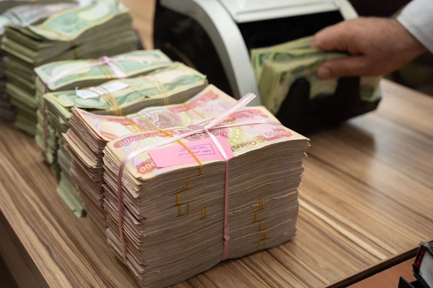 إطلاق 500 مليار دينار من مستحقات المزارعين لشهر أيلول الحالي