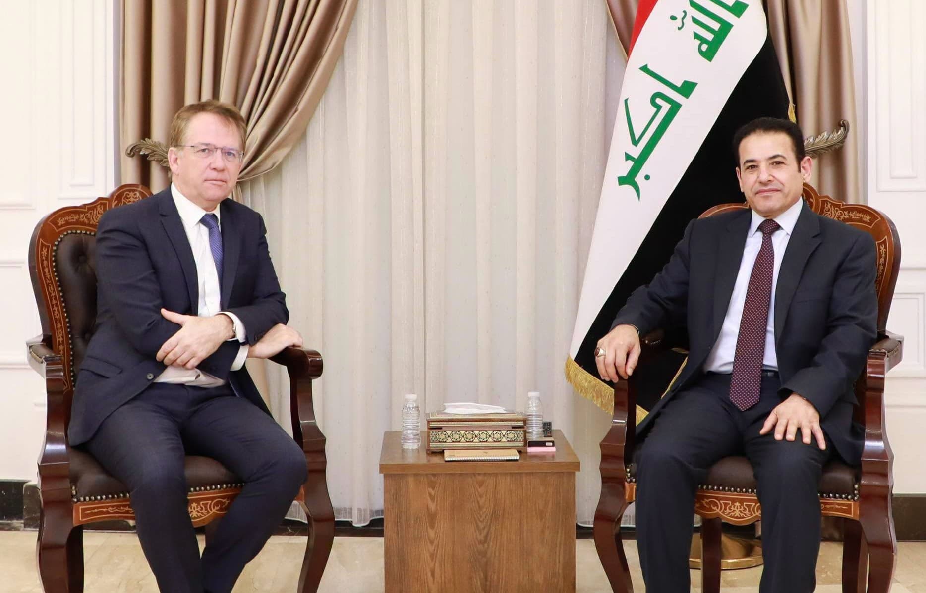 قاسم الأعرجي يستقبل سفير جمهورية فرنسا لدى العراق